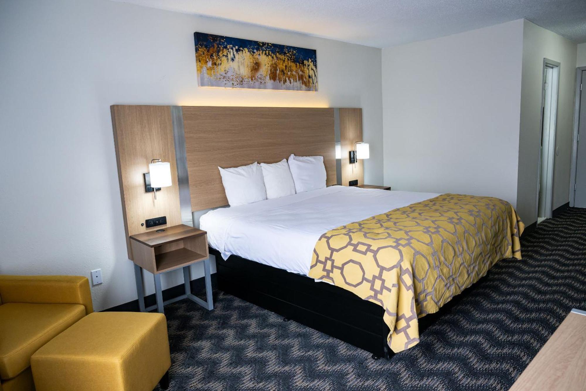 Baymont By Wyndham Greensboro/Coliseum Esterno foto