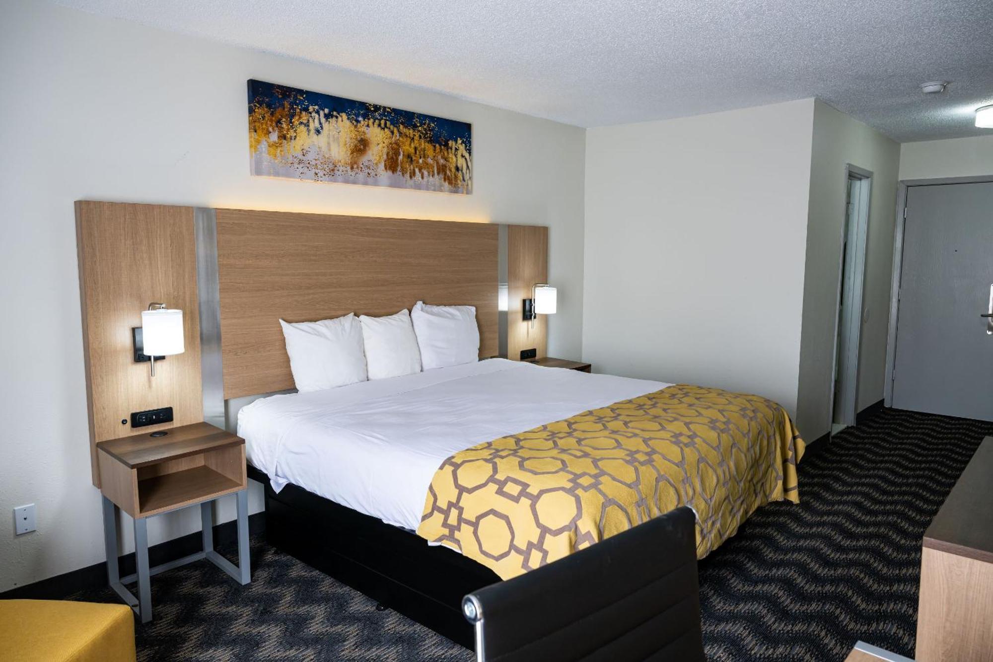 Baymont By Wyndham Greensboro/Coliseum Esterno foto