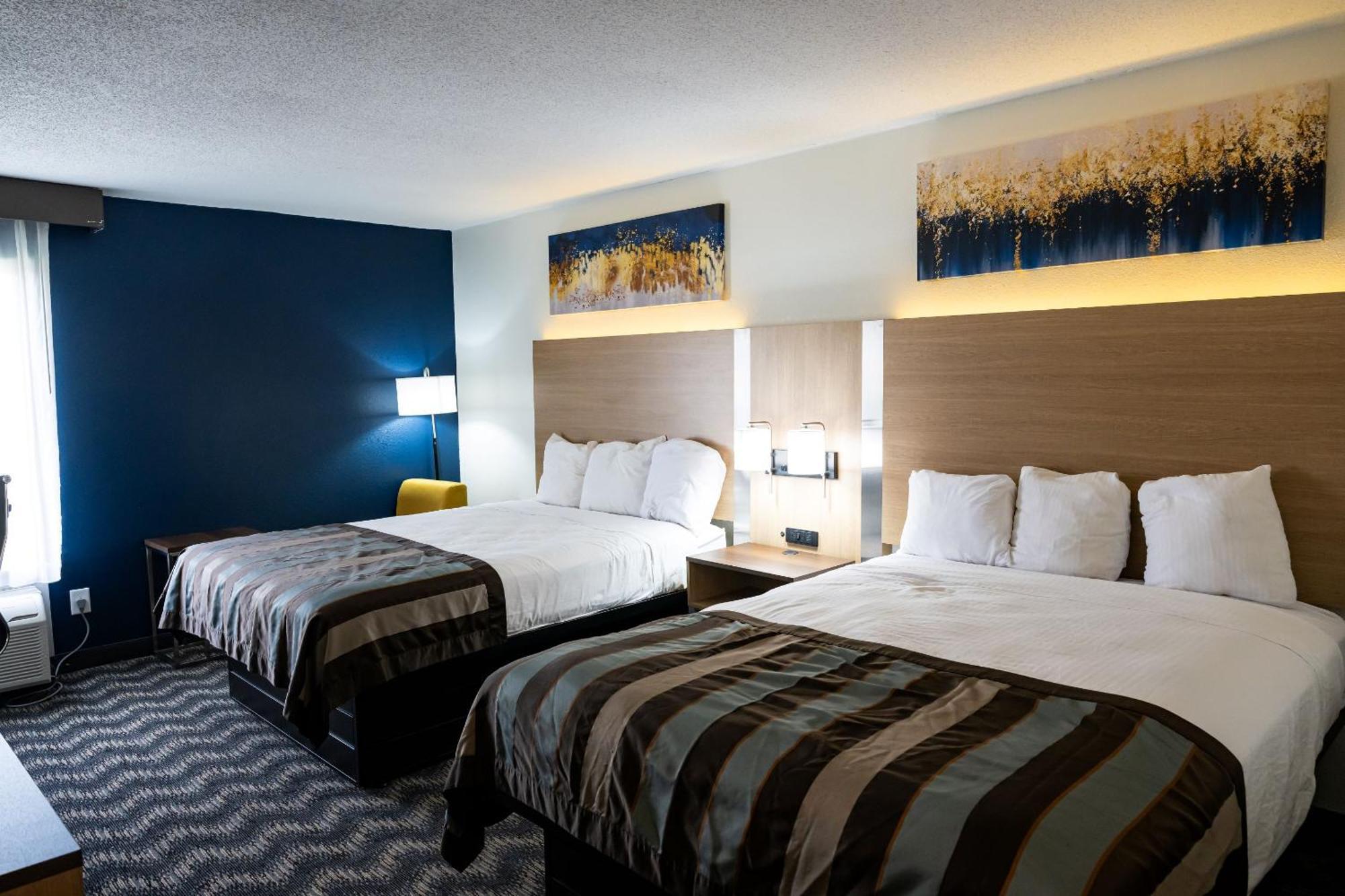 Baymont By Wyndham Greensboro/Coliseum Esterno foto